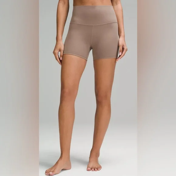 EUC Lululemon 6 Align Shorts 4” Taupetastic - Picture 2 of 5